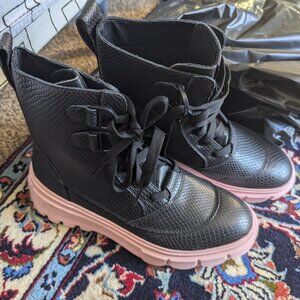 Sorel Caribou™ X Boot Lace Waterproof 9.5 Black/Vintage Pink